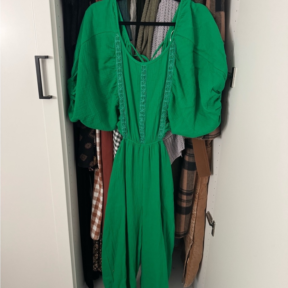 Aakaa Emerald Green Puff Sleeve Jumpsuit